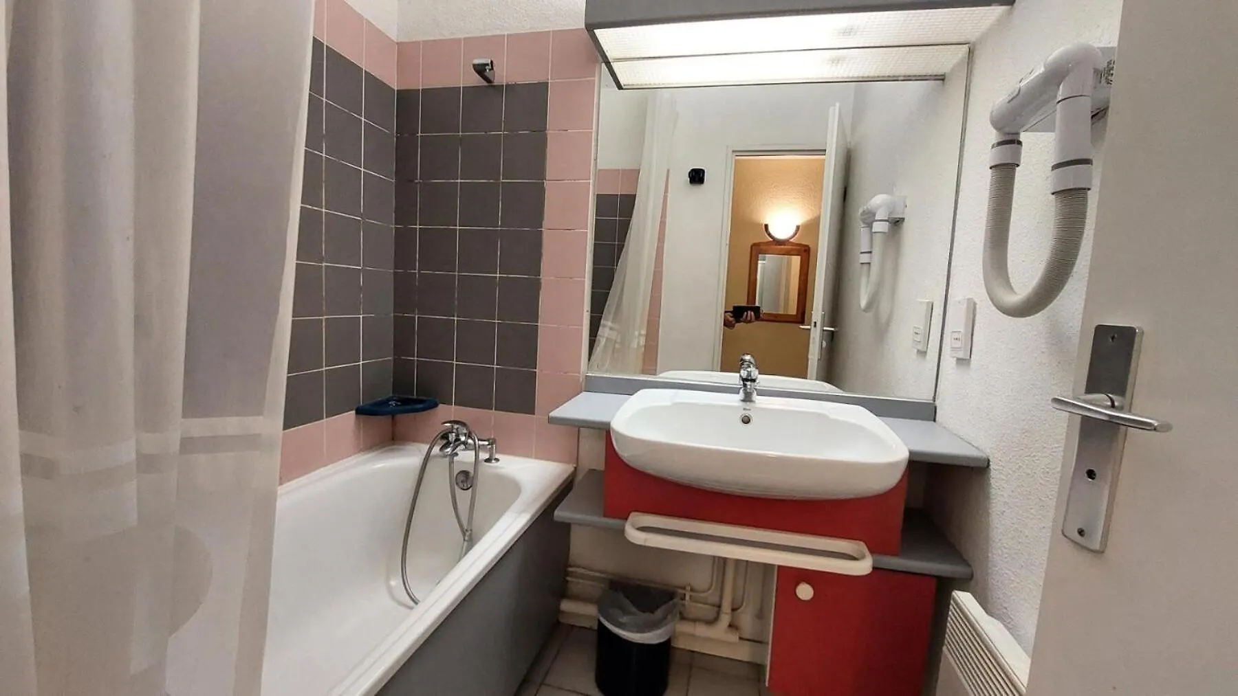 Residence Ruitor Arc 1800 - Appartement 3 Pieces Pour 6 Personnes Dans Une Residence Calme, Proche Du Telecabine Dans Le Village De Charmettoger A Arc 1800 Mae-1722 Les Arcs  0*, Les Arcs (Savoie)